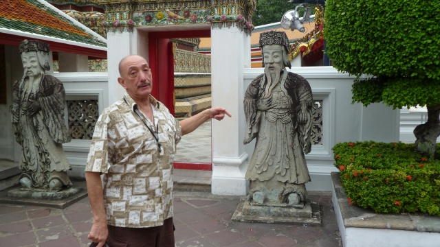 Wat-Po temple , where the monks train students to do massage.